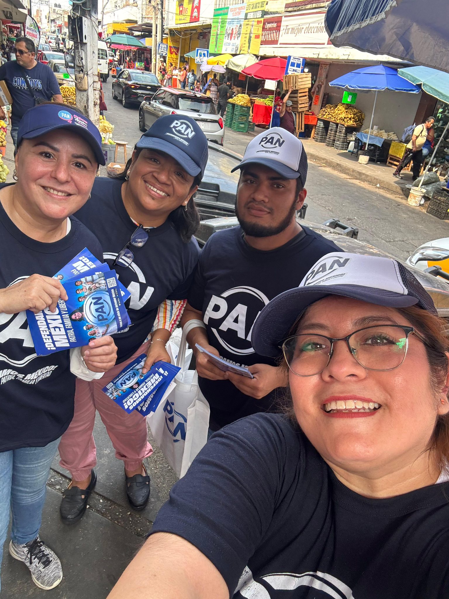 En Tuxtla, el CDE continua presentando a la ciudadania la etapa del Relanzamiento PAN.