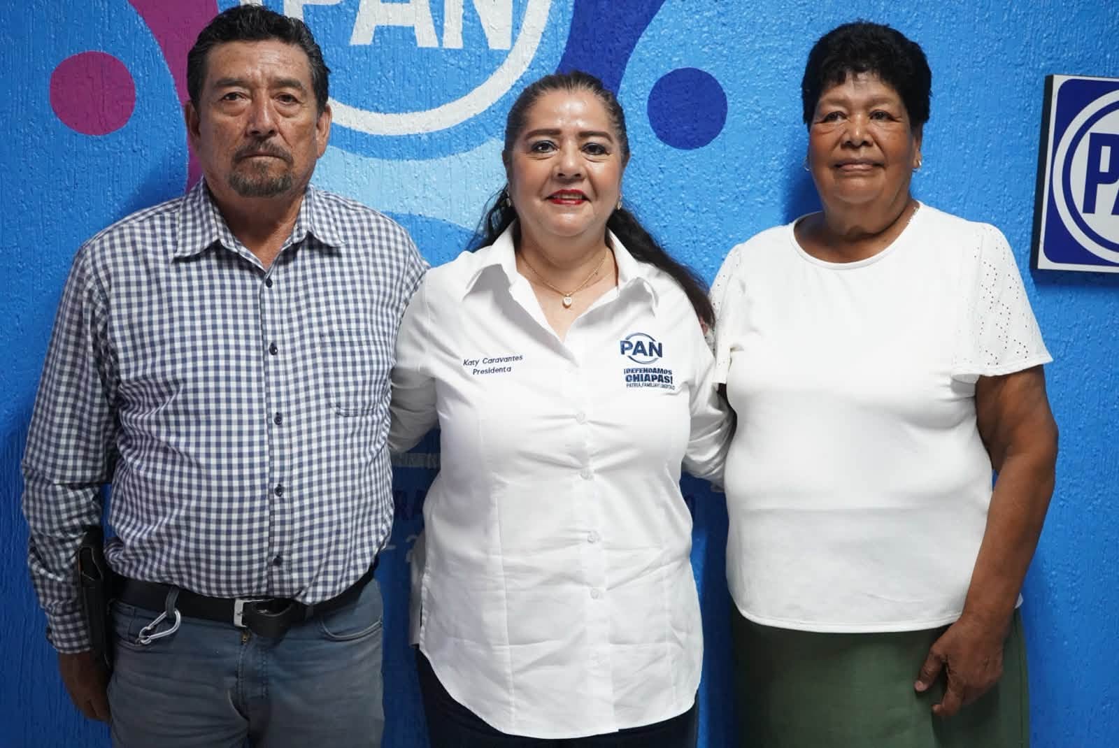 Nuestra presidenta estatal, Katy Caravantes, sostuvo una reunión con los ciudadanos Silbano Mendoza Vásquez y Mariana Cruz Jiménez, del municipio de Cintalapa.