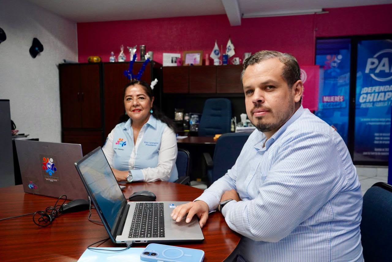 Nuestra presidenta estatal, Katy Caravantes, participó en la reunión de trabajo vía Zoom con presidentes de estructura y coordinadores regionales.