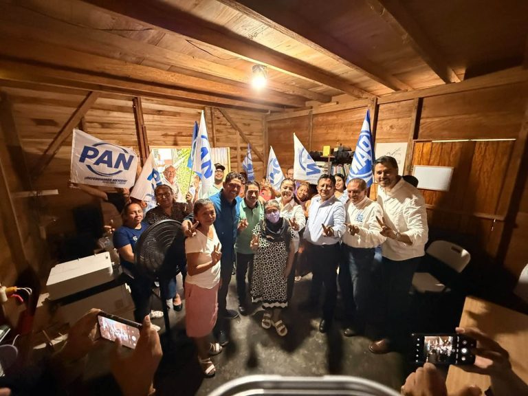 En Cacahoatán, Pedro López Arroyo rindió protesta como coordinador municipal y Gabriel Bodegas Pfeiffer como coordinador del Distrito Local 18.